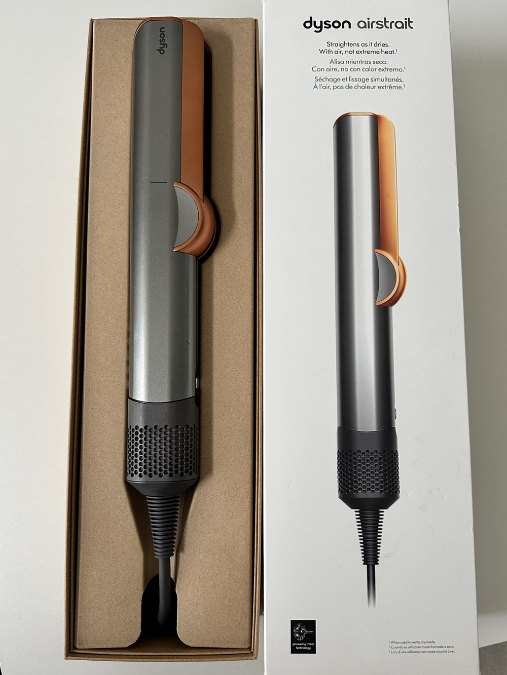Dyson Airstrait gently used in box with warranty